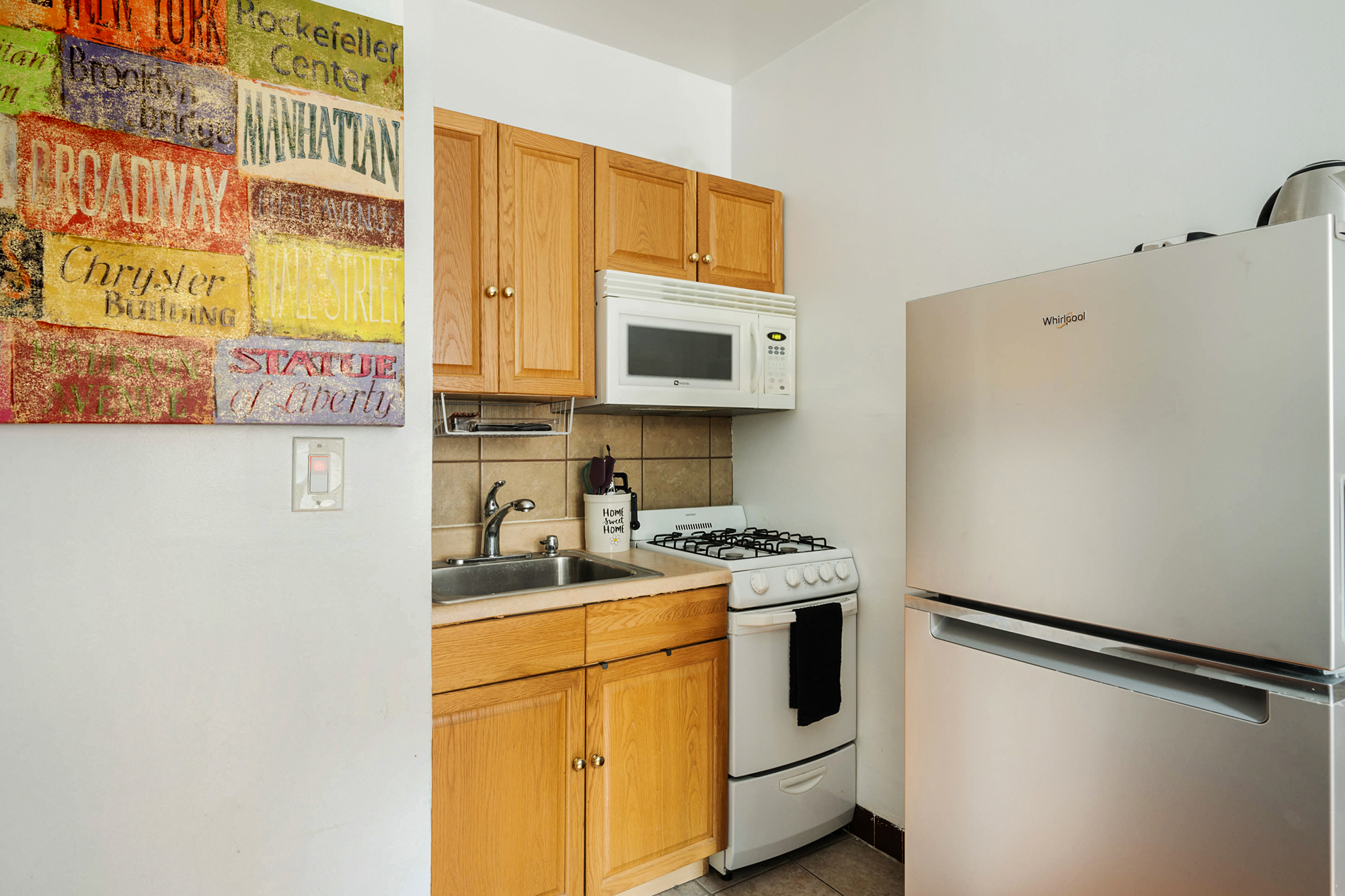 Short photo description should go right here